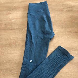 Lulu lemon thick ribbed leggings, size 6